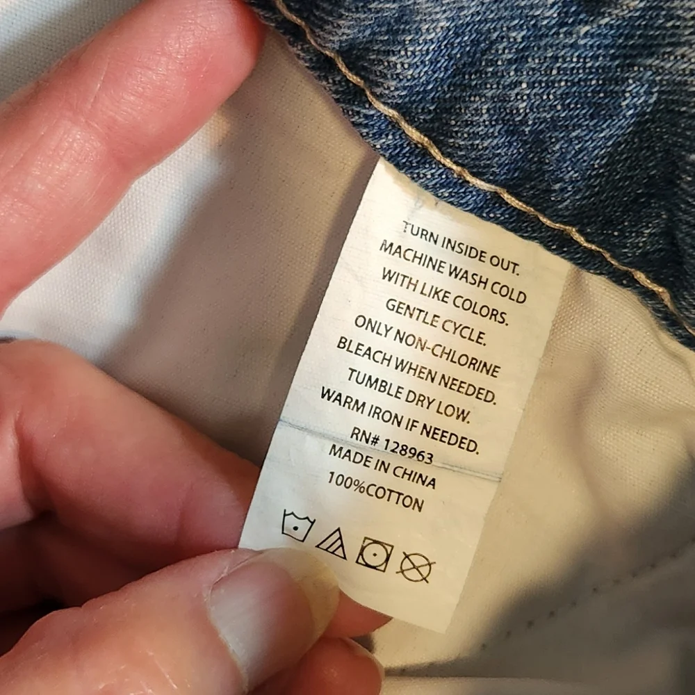 😀 Light Blue Distressed Denim Shorts - Picture 9 of 11